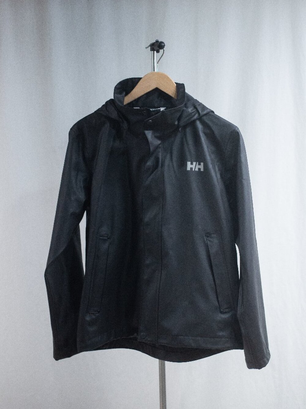 Helly Hansen Kids Moss Rain Jacket in Black